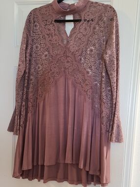 Listicle Dusty Mauve Ribbed-Trim Top